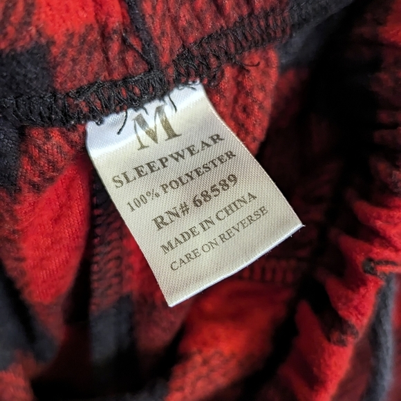 Women's Plush Plaid Flannel Pajama Shorts - Picture 6 of 9